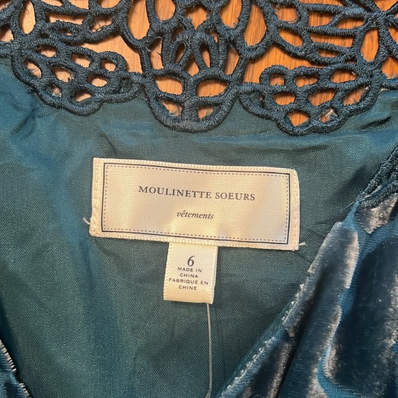 Dress - Picture 6 of 7